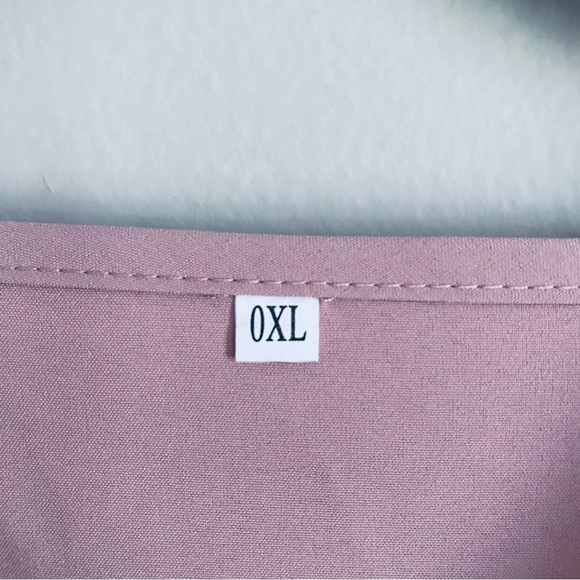 SHEIN Women's Mauve Pink V Neck Blouse Top with Lace Accents Plus Size 0XL - Picture 4 of 6